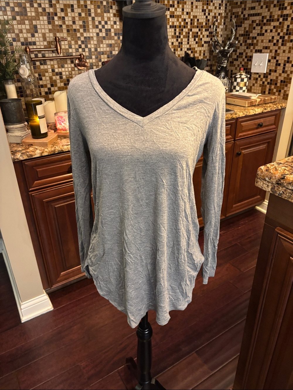 Long Sleeve V-Neck Tunic Top - Gray